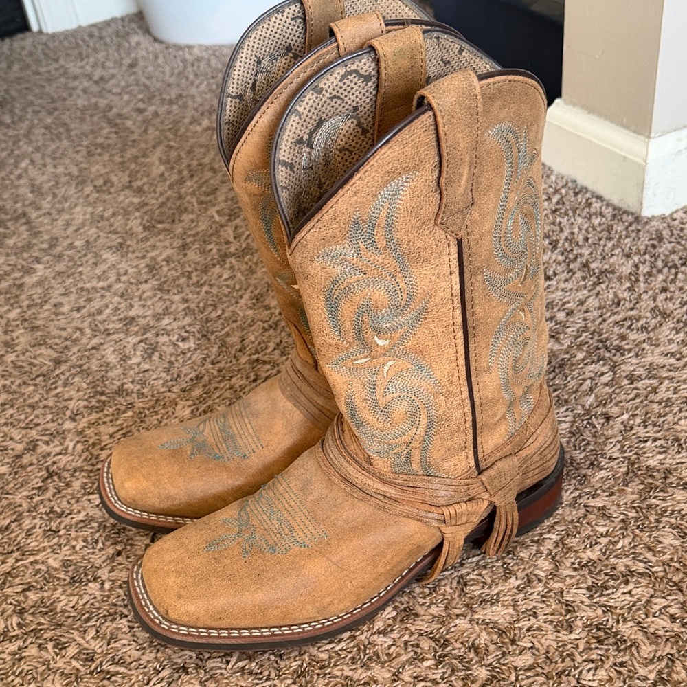 Laredo Tan Western Boots